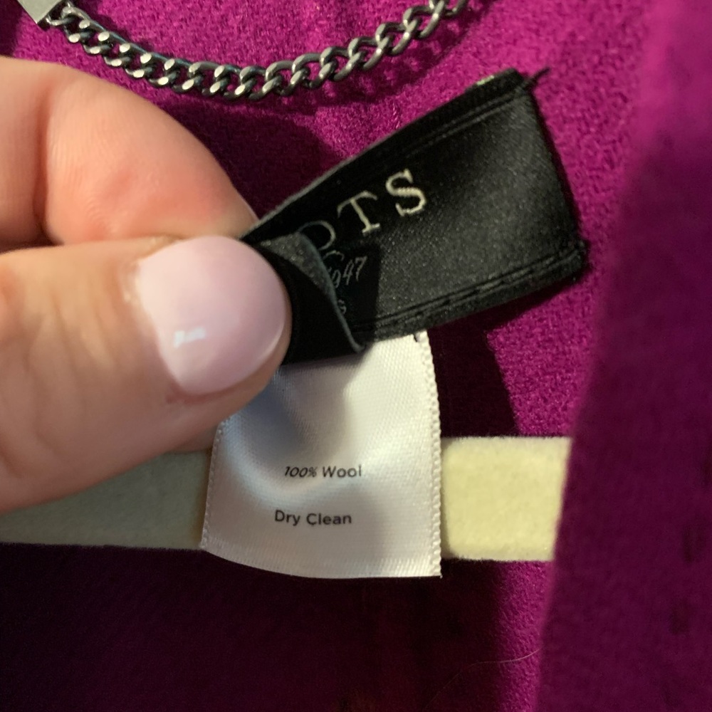 Talbots magenta jacket…..excellent condition! - Picture 5 of 8
